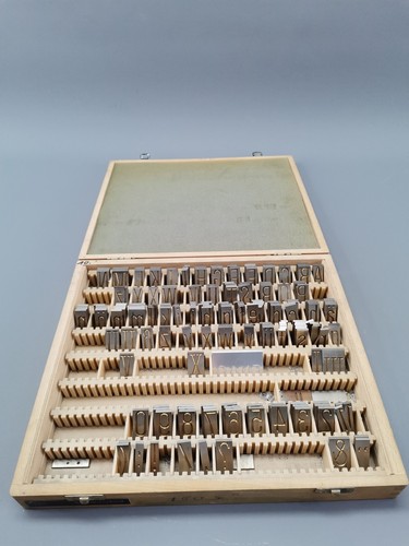 Stempel set metall - metall, in